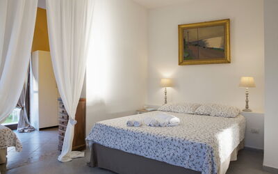 Villa Velca: villetta-golf-al-mare-marina-velca-villa-bedroom