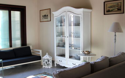 Villa Velca: villetta-golf-al-mare-marina-velca-villa-living-room