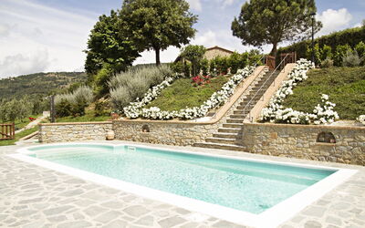 Villa Bentivoglio: Swimming pool and outdoor view