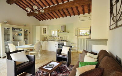 Villa Orazio: Living room, dining room and kitchen