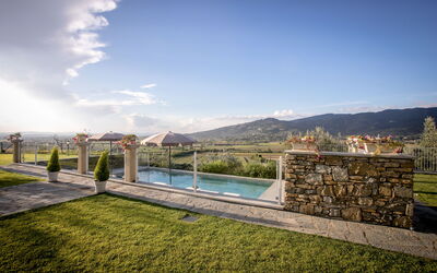 Villa Giulietta: Swimming pool and pannoramic view
