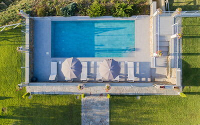 Villa Giulietta: Swimming pool and panoramic view