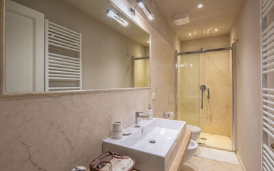 Villa Giulietta: Bathroom