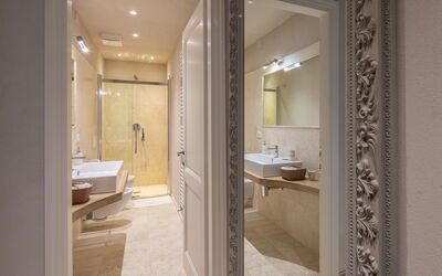 Villa Giulietta: Bathroom