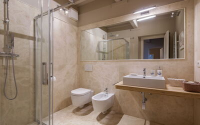 Villa Giulietta: Bathroom