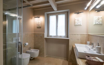 Villa Giulietta: Bathroom