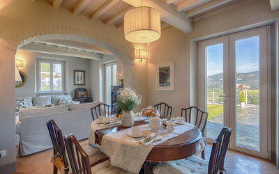 Villa Giulietta: Dining room and living room