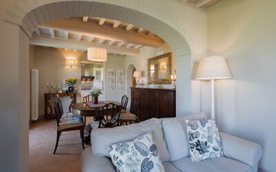 Villa Giulietta: Living room and dining room