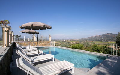 Villa Giulietta: Swimming pool