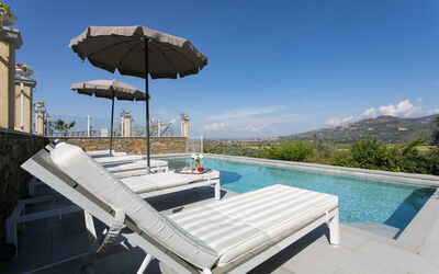 Villa Giulietta: Swimming pool