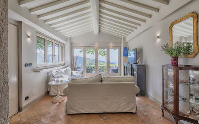 Villa Apollo: Living room