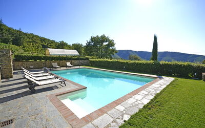 Villa Apollo: Swimming pool