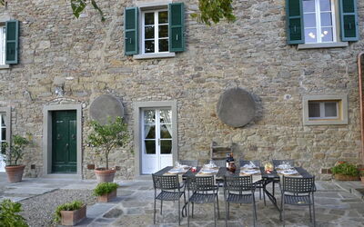 Villa Il Paride: Outdoor view