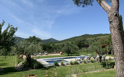 Villa Il Paride: Panoramic view and swimming pool