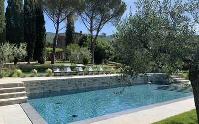 Villa Il Paride: Swimming pool and outdoor view