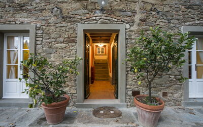 Villa Il Paride: Main entrance