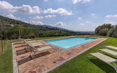 Villa Sofia: Swimming pool