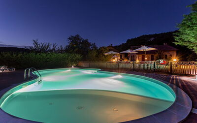 Villa Borgia: Piscina