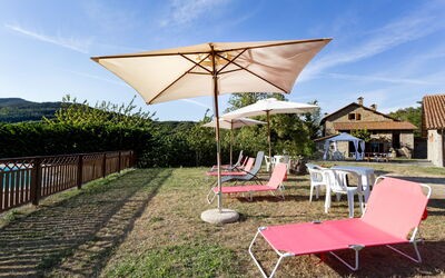 Villa Borgia: Piscina