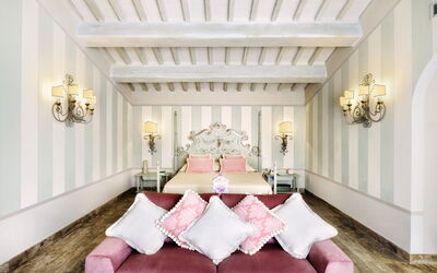 Borgo Falconiera: villa-borgo-del-falcone-sodo-villa-bedroom