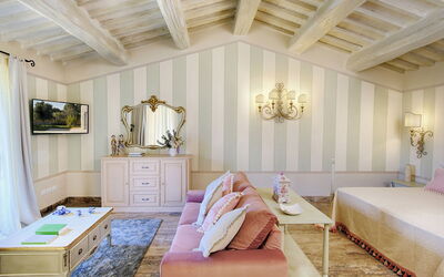 Borgo Falconiera: villa-borgo-del-falcone-sodo-villa-bedroom