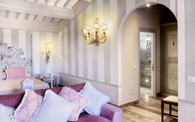 Borgo Falconiera: villa-borgo-del-falcone-sodo-villa-bedroom