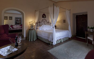 Borgo Falconiera: villa-borgo-del-falcone-sodo-villa-bedroom