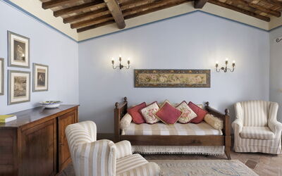 Borgo Falconiera: villa-borgo-del-falcone-sodo-villa-bedroom