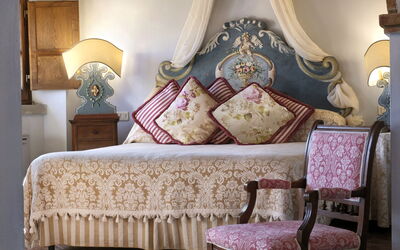 Borgo Falconiera: villa-borgo-del-falcone-sodo-villa-bedroom