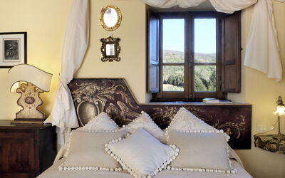 Borgo Falconiera: villa-borgo-del-falcone-sodo-villa-bedroom