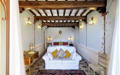 Borgo Falconiera: villa-borgo-del-falcone-sodo-villa-bedroom