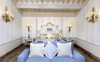 Borgo Falconiera: villa-borgo-del-falcone-sodo-villa-bedroom