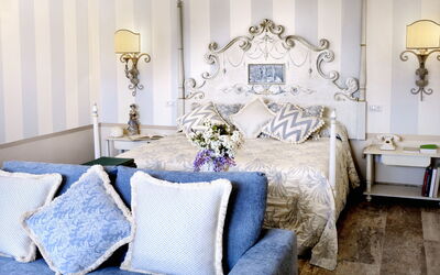 Borgo Falconiera: villa-borgo-del-falcone-sodo-villa-bedroom